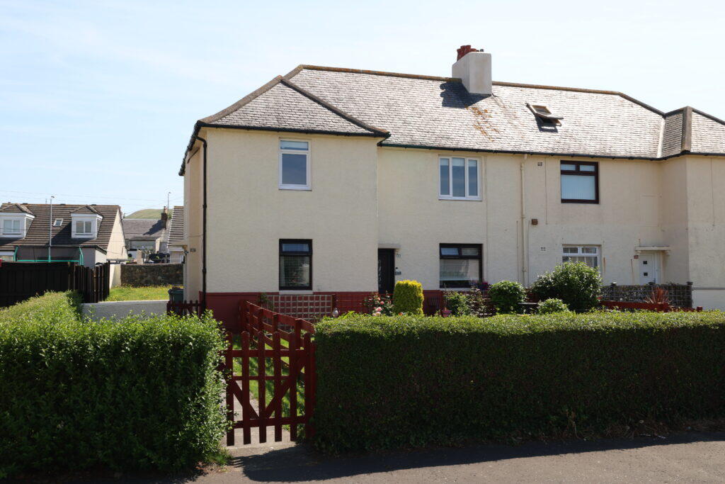 2 bed 1st Floor Flat for rent in Girvan. From Bruach Property - Girvan 2 bed 1st Floor Flat for rent in Girvan. From Bruach Property - Girvan