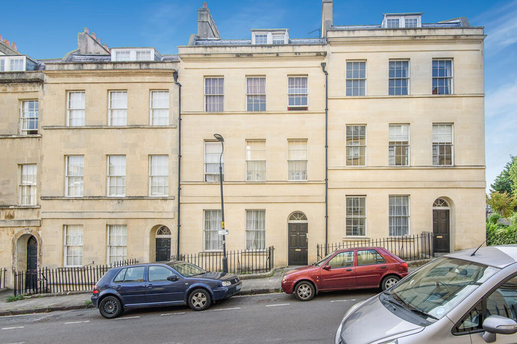2 bed 1st Floor Flat for rent in Upper Swainswick. From Romans - Bath