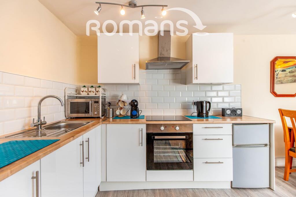 2 bed 1st Floor Flat for rent in Upper Swainswick. From Romans - Bath