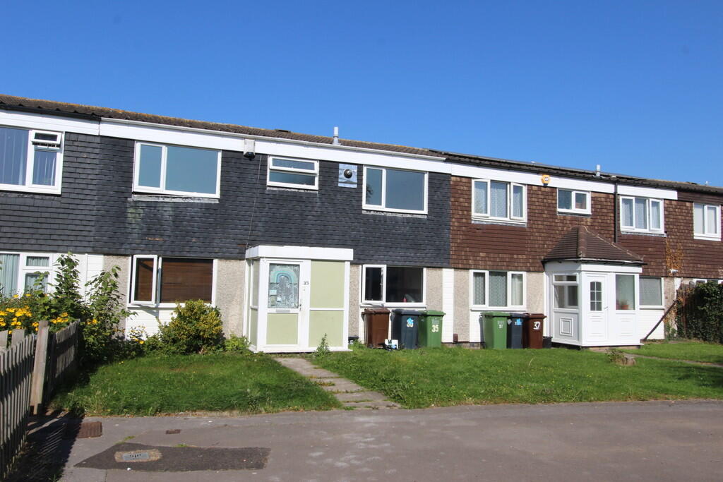 4 bed Town House for rent in Coleshill. From Black & White - Birmingham