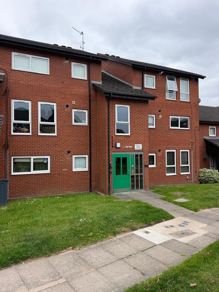 4 bed Studio for rent in Water Orton. From Black & White - Birmingham
