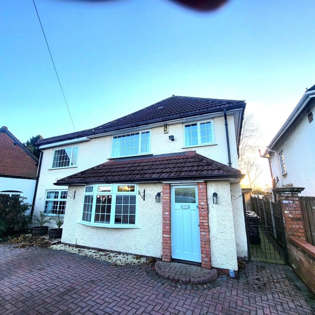 5 bed Detached for rent in Bickenhill. From Black & White - Birmingham 5 bed Detached for rent in Bickenhill. From Black & White - Birmingham