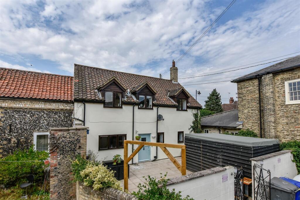 4 bed Mid Terraced House for rent in Mildenhall. From Clarke Philips - Newmarket