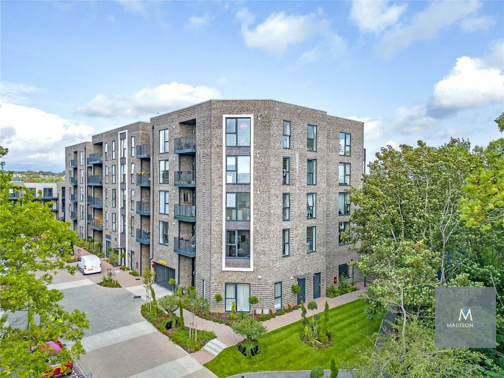 1 bed Apartment for rent in Loughton. From Madison Fox Estate Agents