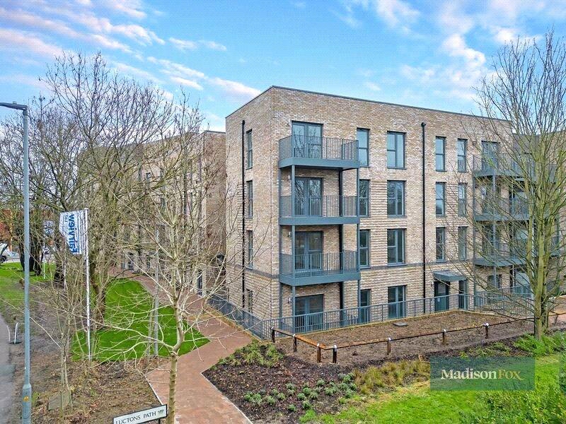 2 bed Apartment for rent in Loughton. From Madison Fox - Loughton