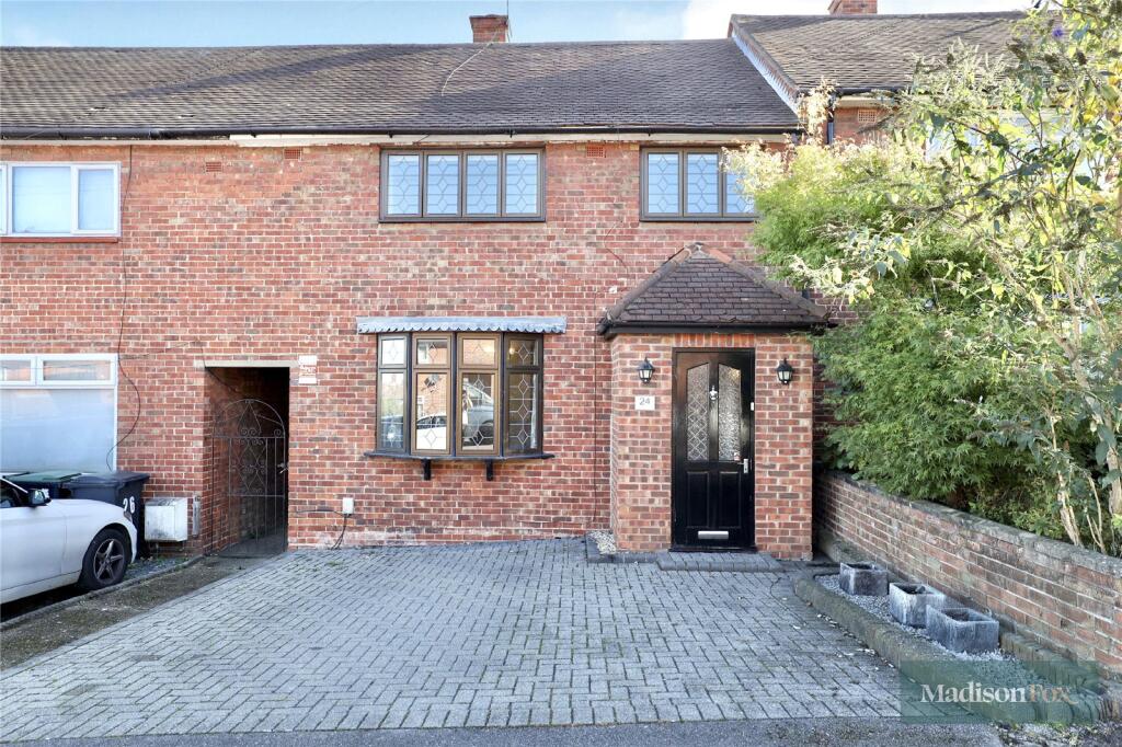 3 bed Mid Terraced House for rent in Loughton. From Madison Fox - Loughton