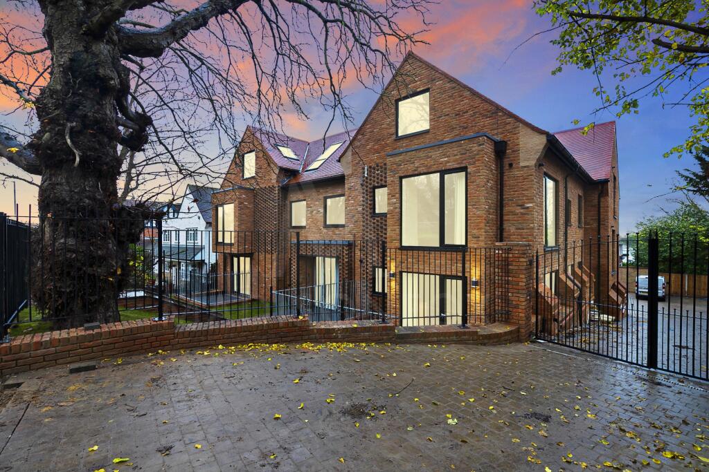 3 bed Apartment for rent in Loughton. From Madison Fox - Loughton