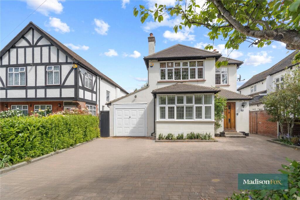 4 bed Detached for rent in Loughton. From Madison Fox - Loughton 4 bed Detached for rent in Loughton. From Madison Fox - Loughton