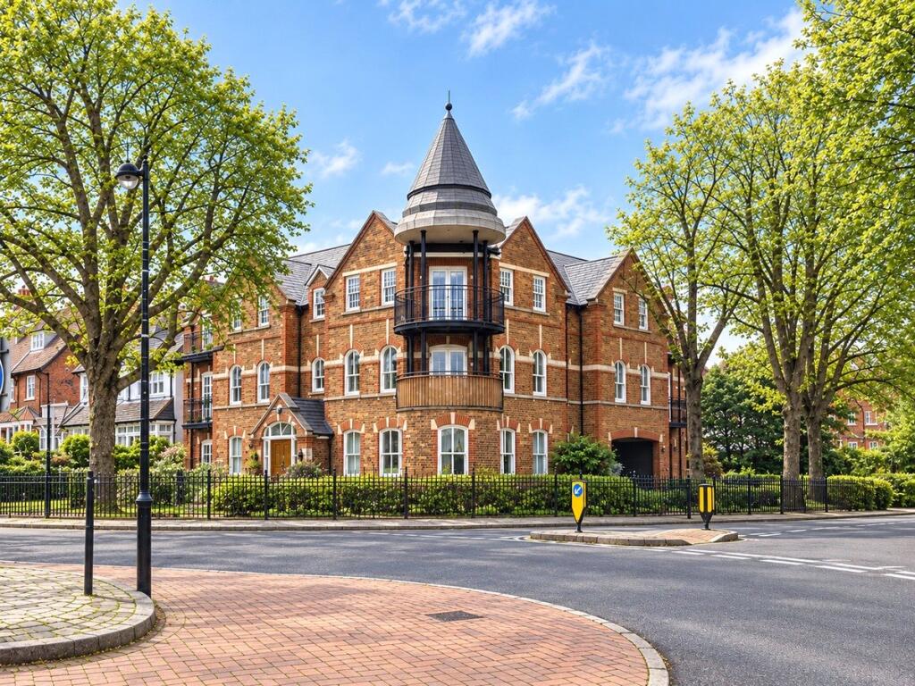 2 bed Apartment for rent in Loughton. From Madison Fox - Loughton
