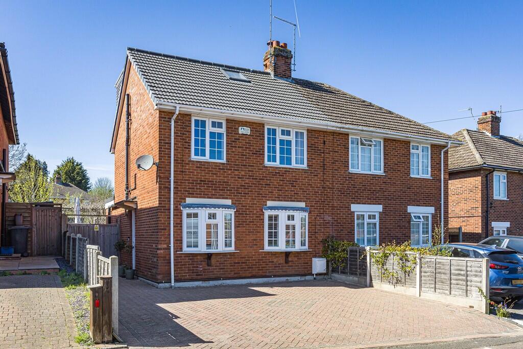3 bed Semi Detached for rent in Hertford. From Steven Oates - Hertford