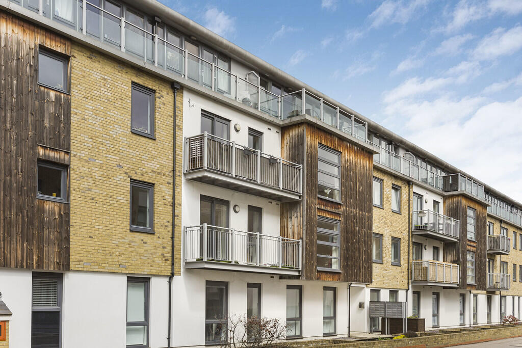 2 bed Apartment for rent in Hertford Heath. From Steven Oates - Hertford