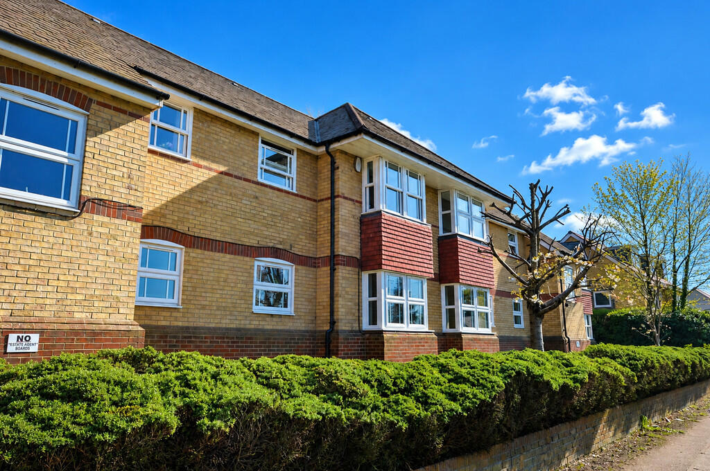 2 bed Apartment for rent in Hertford. From Steven Oates - Hertford