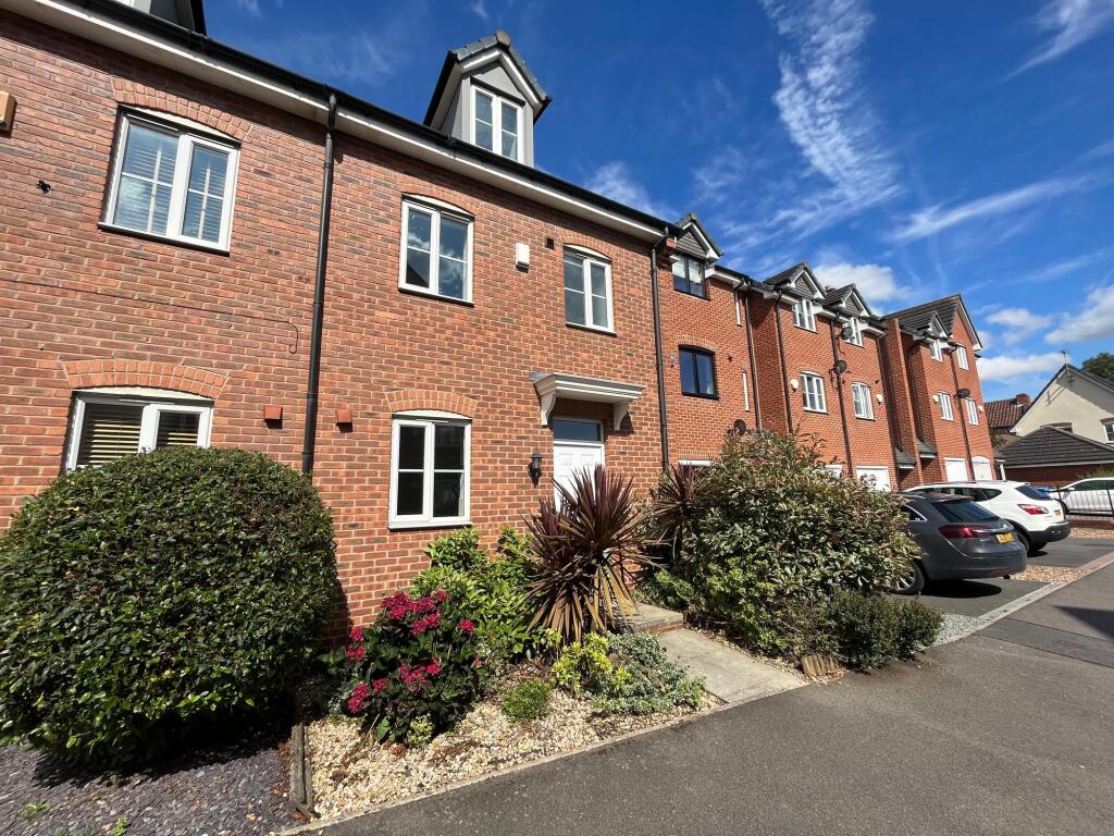 3 bed Mid Terraced House for rent in Retford. From Alexander Jacob 3 bed Mid Terraced House for rent in Retford. From Alexander Jacob