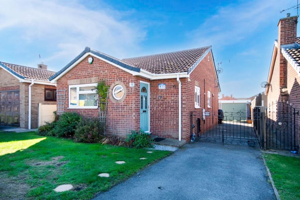 2 bed Detached bungalow for rent in Bircotes. From Alexander Jacob