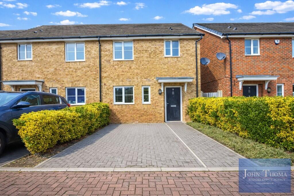 2 bed Semi Detached for rent in Chigwell. From John Thoma Bespoke Estate Agency - Chigwell Branch