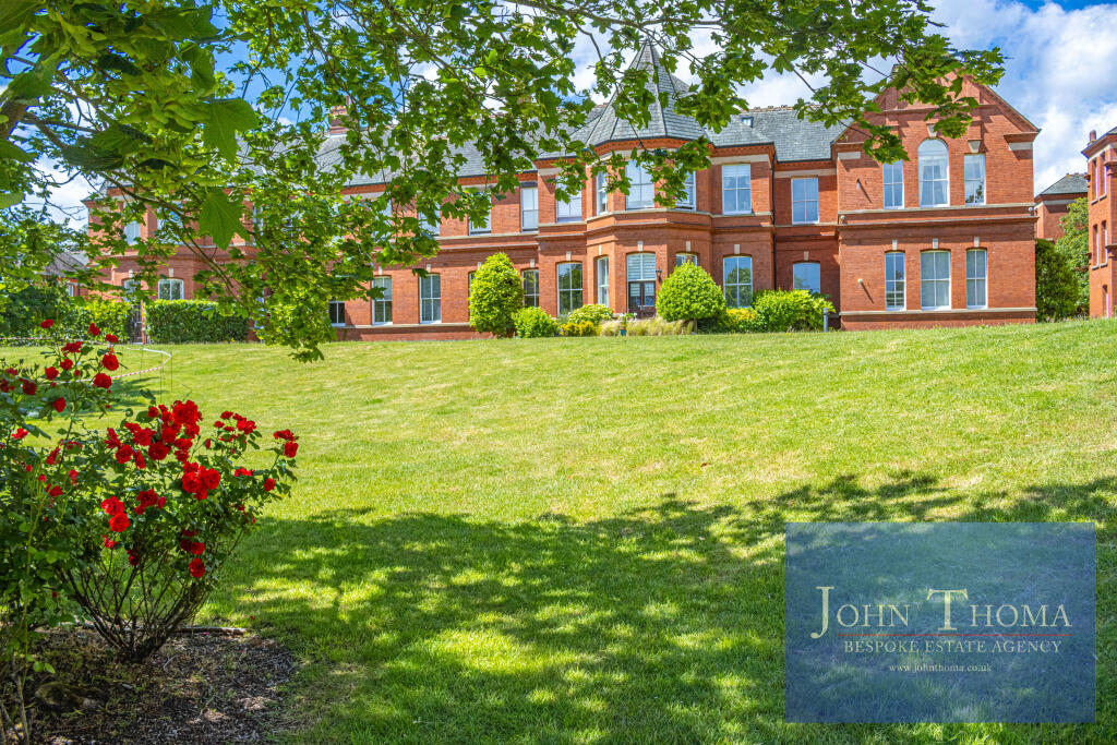 2 bed House (unspecified) for rent in Woodford. From John Thoma Bespoke Estate Agency - Chigwell Branch
