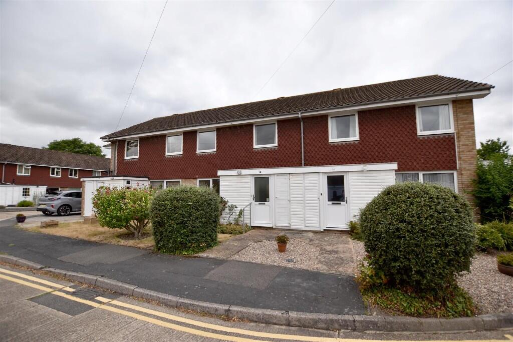 3 bed Mid Terraced House for rent in Reigate. From JamesDean Estate Agents - Reigate