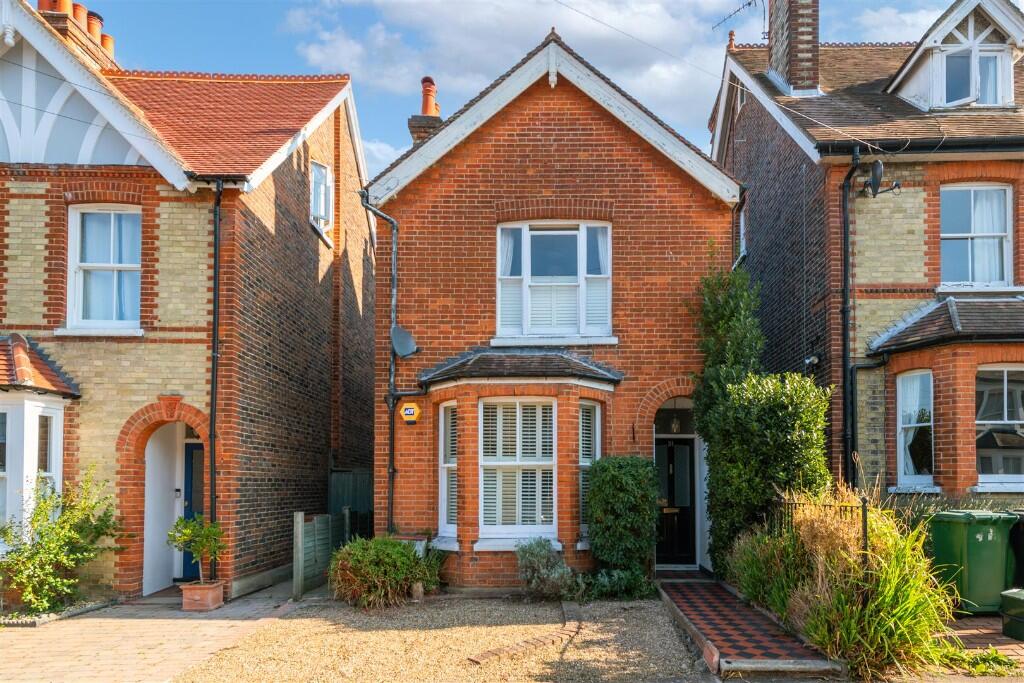 3 bed Detached for rent in Reigate. From JamesDean Estate Agents - Reigate