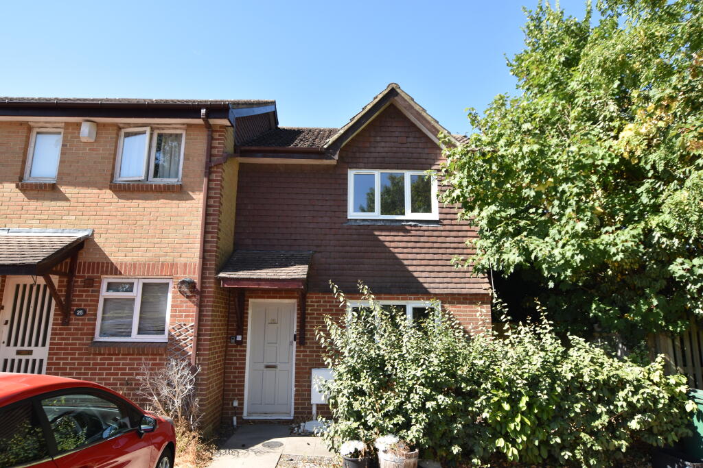 3 bed End of Terrace for rent in Redhill. From JamesDean Estate Agents - Reigate