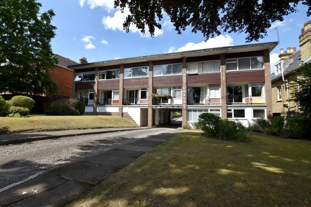 2 bed Annexe for rent in Reigate. From JamesDean Estate Agents - Reigate