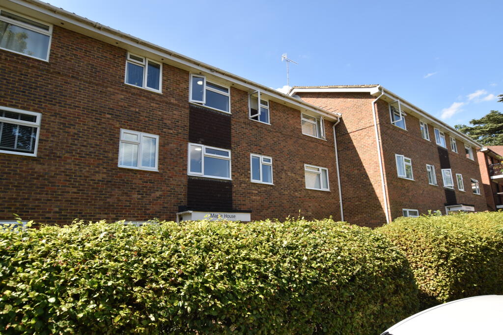 2 bed House (unspecified) for rent in Reigate. From JamesDean Estate Agents - Reigate