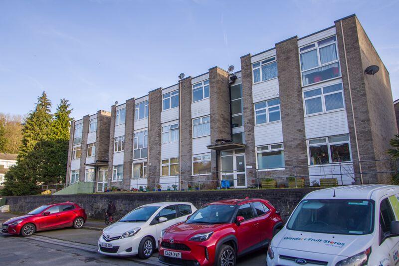 2 bed Apartment for rent in Penarth. From David Baker - Penarth