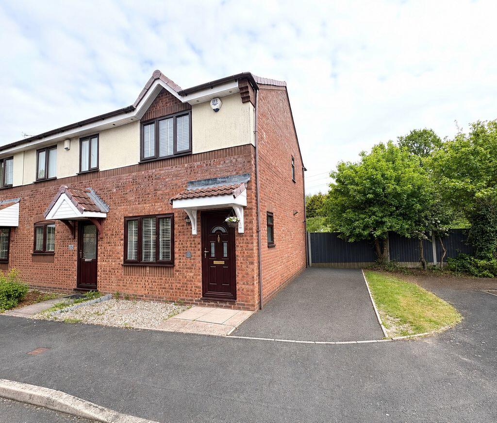 2 bed End of Terrace for rent in Bloxwich. From Paul Carr - Streetly