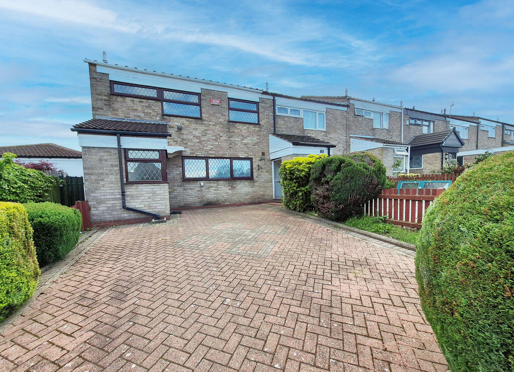 4 bed End of Terrace for rent in Birmingham. From Paul Carr - Streetly