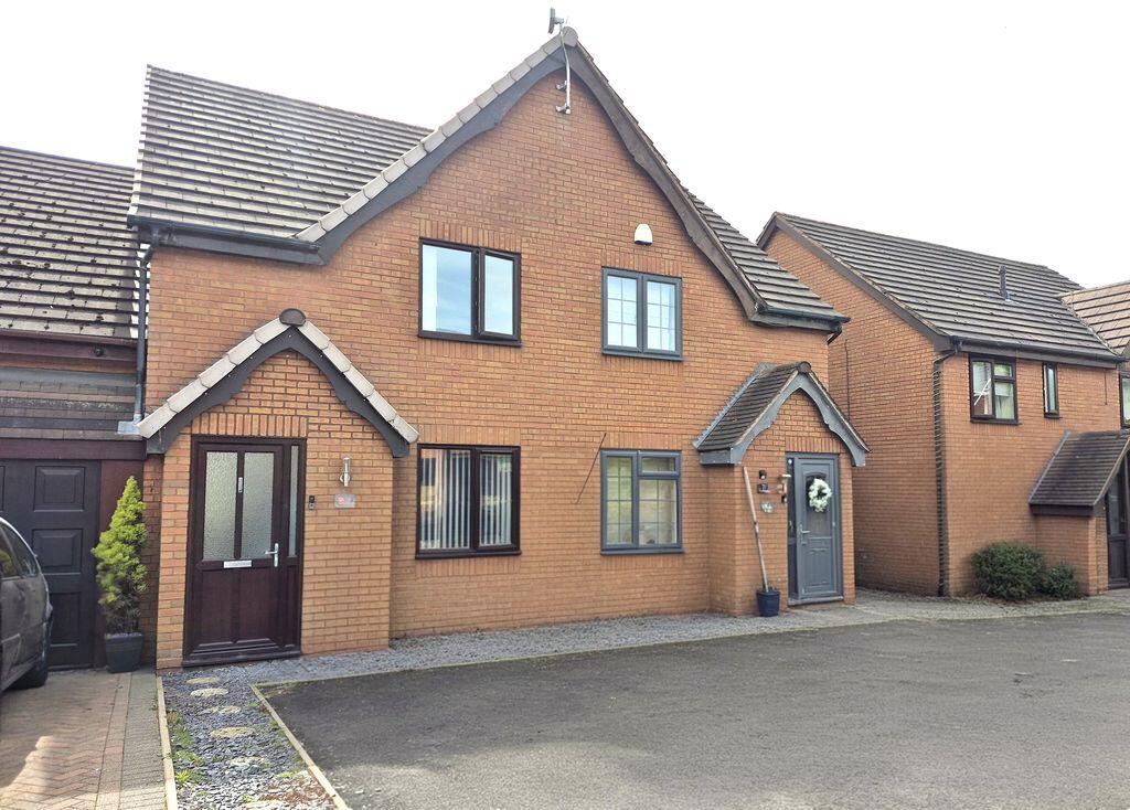 2 bed Semi Detached for rent in Bloxwich. From Paul Carr - Streetly 2 bed Semi Detached for rent in Bloxwich. From Paul Carr - Streetly