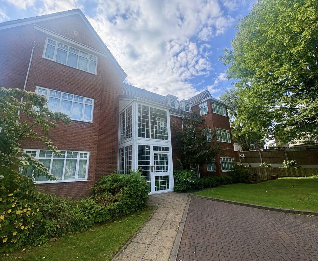 2 bed 1st Floor Flat for rent in Pheasey. From Paul Carr - Streetly 2 bed 1st Floor Flat for rent in Pheasey. From Paul Carr - Streetly