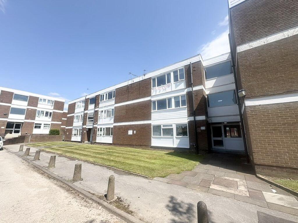 2 bed 1st Floor Flat for rent in Newtown. From Paul Carr - Streetly