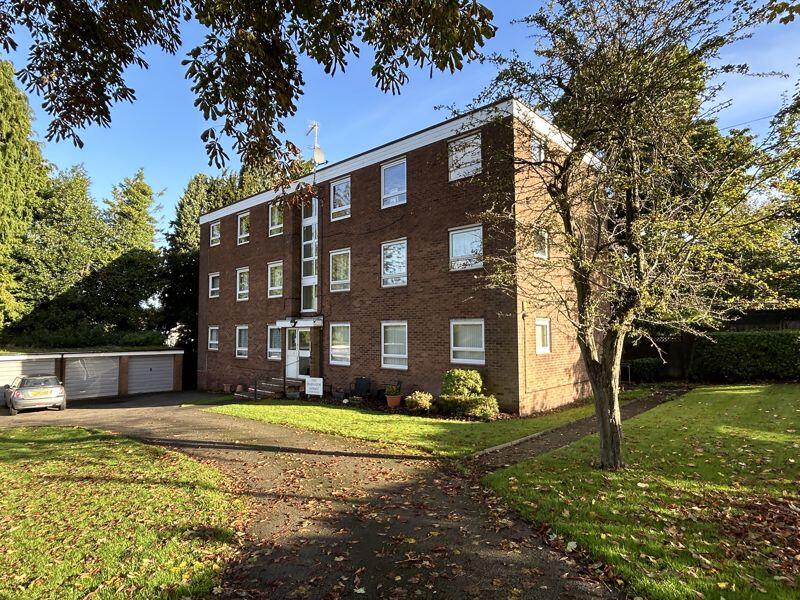 2 bed 1st Floor Flat for rent in Royal Sutton Coldfield. From Paul Carr - Streetly