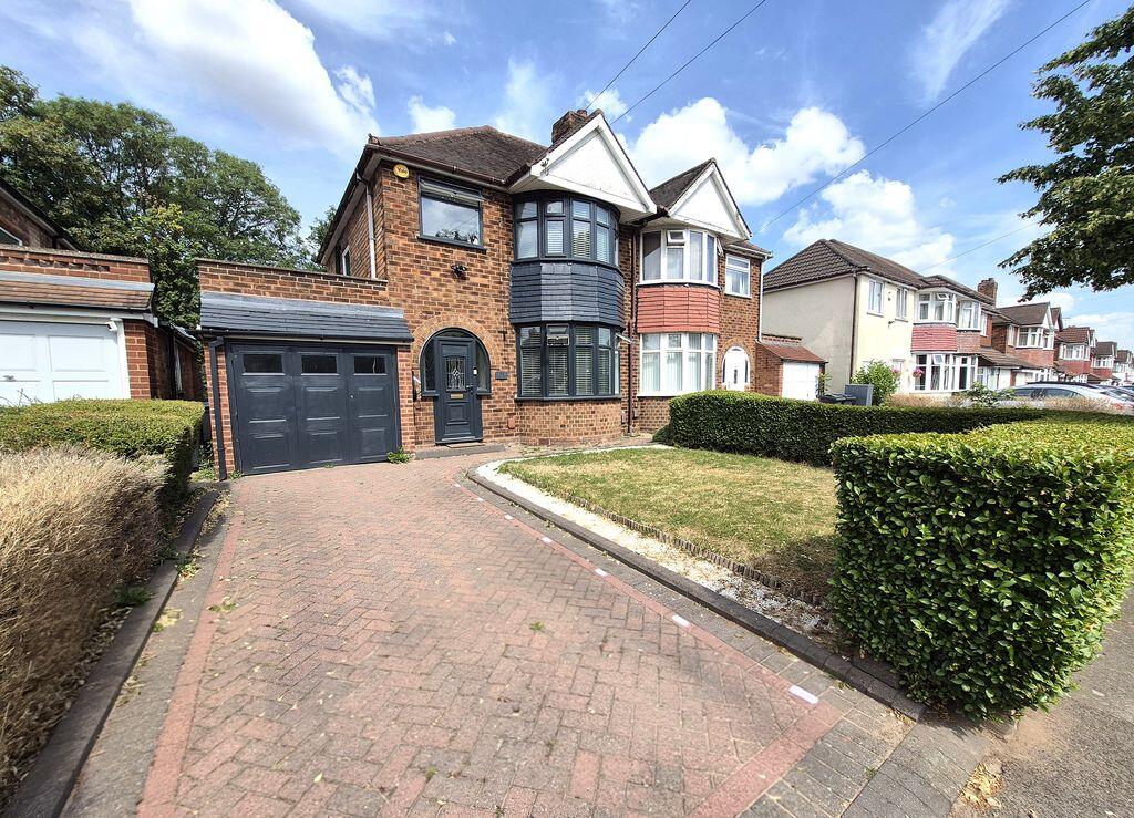 3 bed Semi Detached for rent in Sutton Coldfield. From Paul Carr - Streetly 3 bed Semi Detached for rent in Sutton Coldfield. From Paul Carr - Streetly