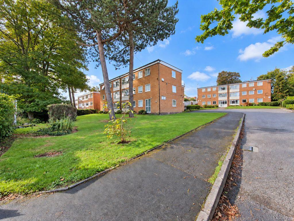 2 bed 1st Floor Flat for rent in Royal Sutton Coldfield. From Paul Carr - Streetly