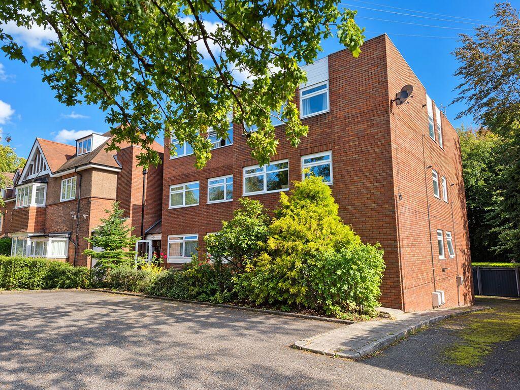 2 bed 1st Floor Flat for rent in Royal Sutton Coldfield. From Paul Carr - Streetly