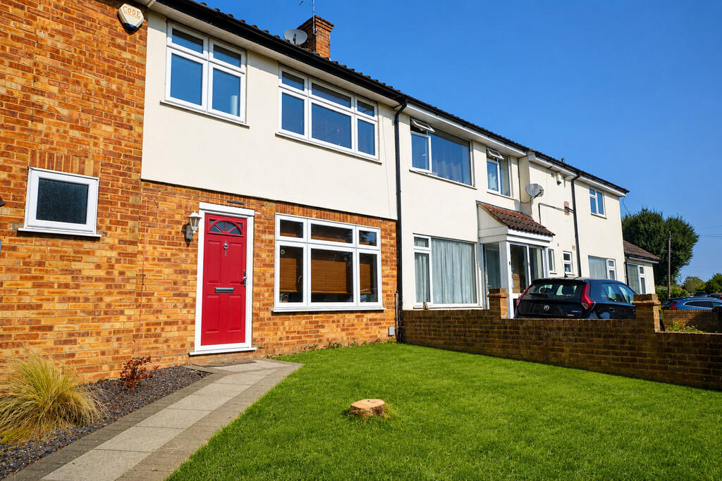 3 bed Mid Terraced House for rent in North Weald Bassett. From Stevenette & Company - Epping 3 bed Mid Terraced House for rent in North Weald Bassett. From Stevenette & Company - Epping