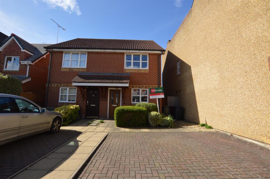 2 bed Semi Detached for rent in Chalkhouse Green. From Walmsley Estate Agents - Caversham
