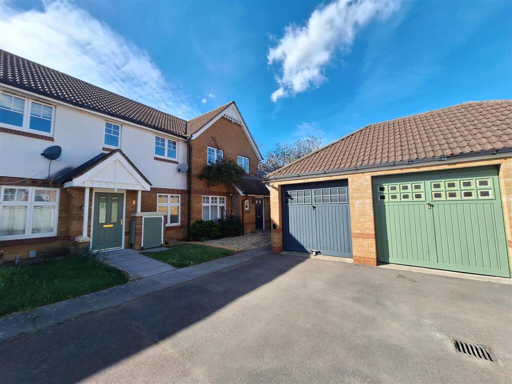 2 bed Mid Terraced House for rent in Sonning. From Walmsley Estate Agents - Caversham