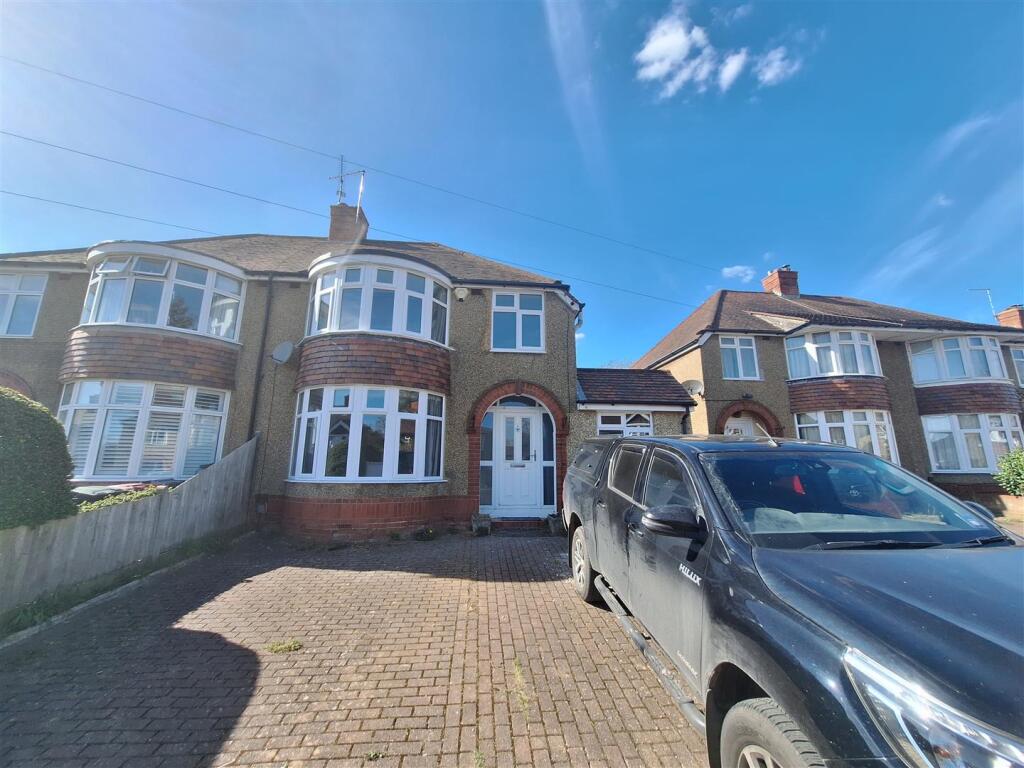 3 bed Semi Detached for rent in Chazey Heath. From Walmsley Estate Agents - Caversham