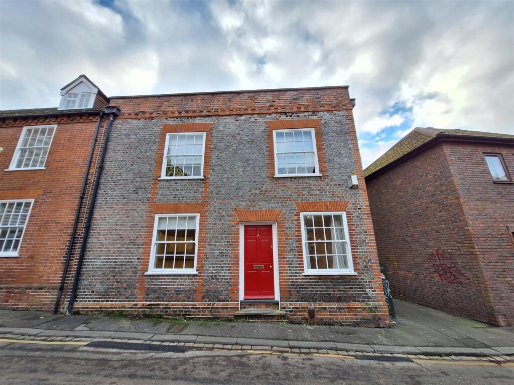 2 bed Apartment for rent in Reading. From Walmsley Estate Agents - Caversham 2 bed Apartment for rent in Reading. From Walmsley Estate Agents - Caversham
