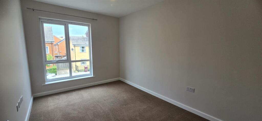 2 bed Apartment for rent in Shinfield. From Walmsley Estate Agents - Caversham