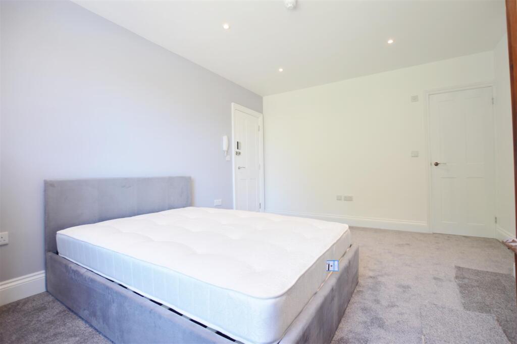1 bed House Share for rent in Reading. From Walmsley Estate Agents - Caversham 1 bed House Share for rent in Reading. From Walmsley Estate Agents - Caversham