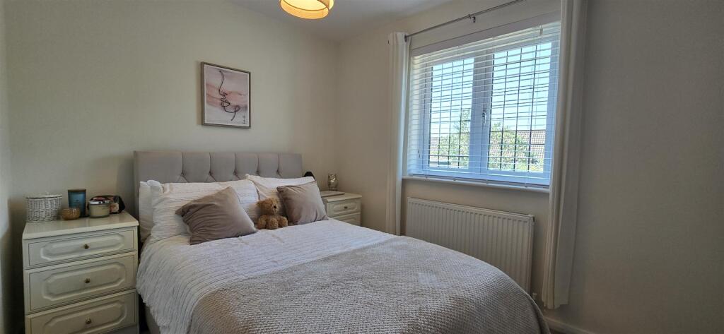 1 bed End of Terrace for rent in Sindlesham. From Walmsley Estate Agents - Caversham