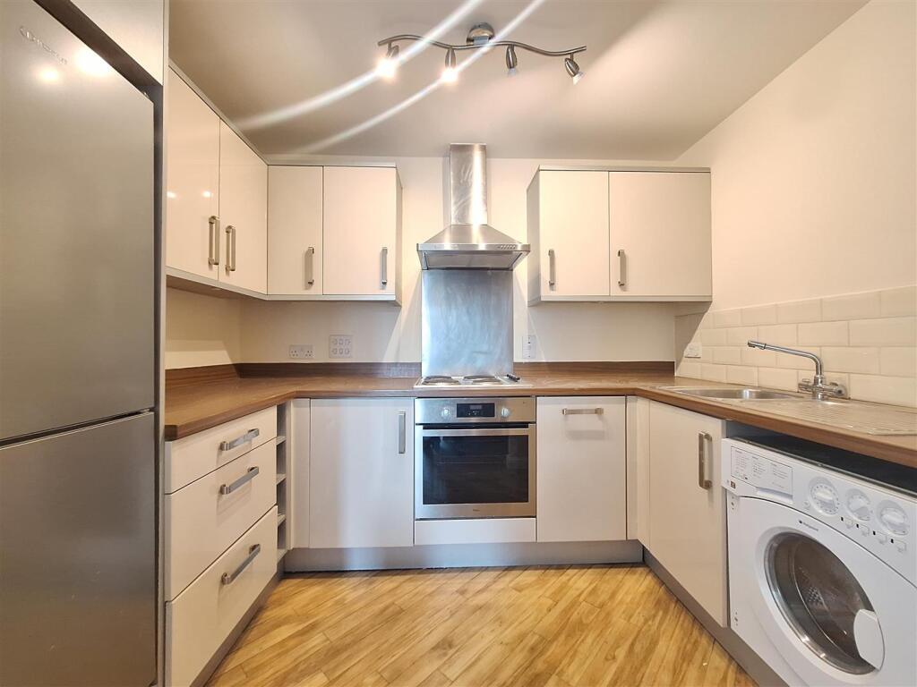 2 bed Apartment for rent in Reading. From Walmsley Estate Agents - Caversham 2 bed Apartment for rent in Reading. From Walmsley Estate Agents - Caversham