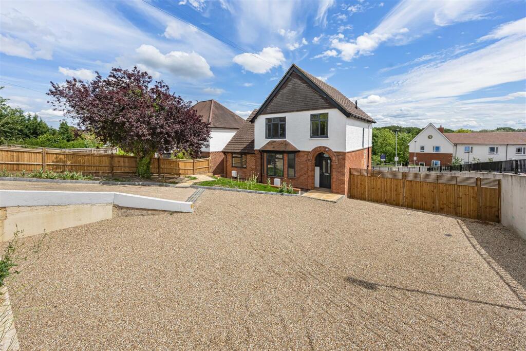 3 bed Semi Detached for rent in Reading. From Walmsley Estate Agents - Caversham 3 bed Semi Detached for rent in Reading. From Walmsley Estate Agents - Caversham