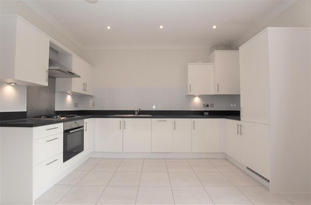 2 bed 1st Floor Flat for rent in Reading. From Walmsley Estate Agents - Caversham 2 bed 1st Floor Flat for rent in Reading. From Walmsley Estate Agents - Caversham
