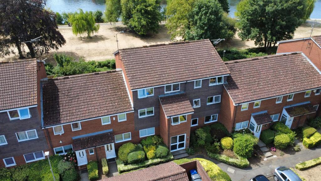 2 bed Apartment for rent in Reading. From Walmsley Estate Agents - Caversham