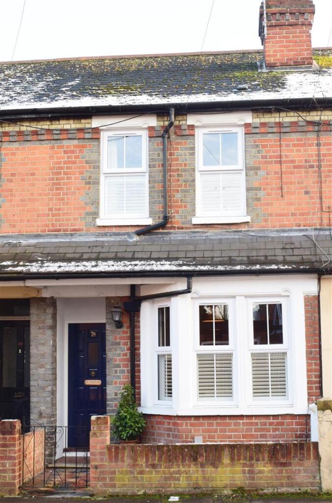 3 bed Mid Terraced House for rent in Reading. From Walmsley Estate Agents - Caversham