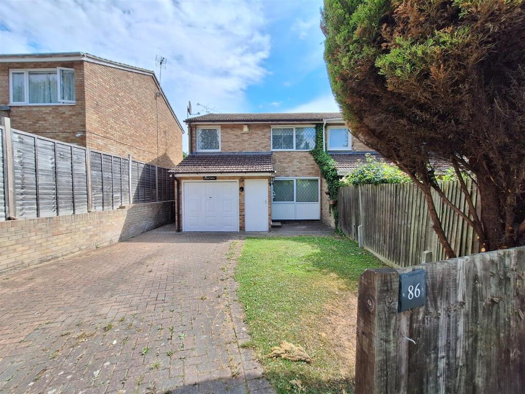 3 bed Semi Detached for rent in Chalkhouse Green. From Walmsley Estate Agents - Caversham