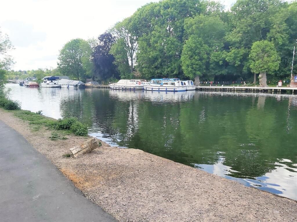 2 bed Apartment for rent in Reading. From Walmsley Estate Agents - Caversham